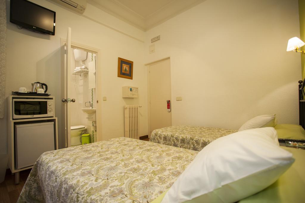 Ava Guest house