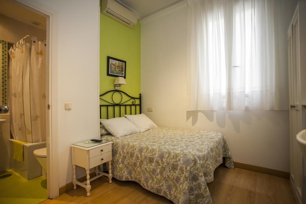 Ava Guest house *